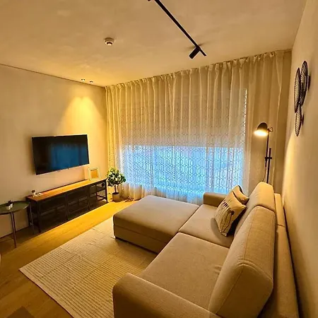 Appartement Modern In Almada By Cozzy Homes Oporto