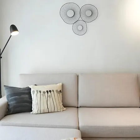 Modern In Almada By Cozzy Homes Appartement